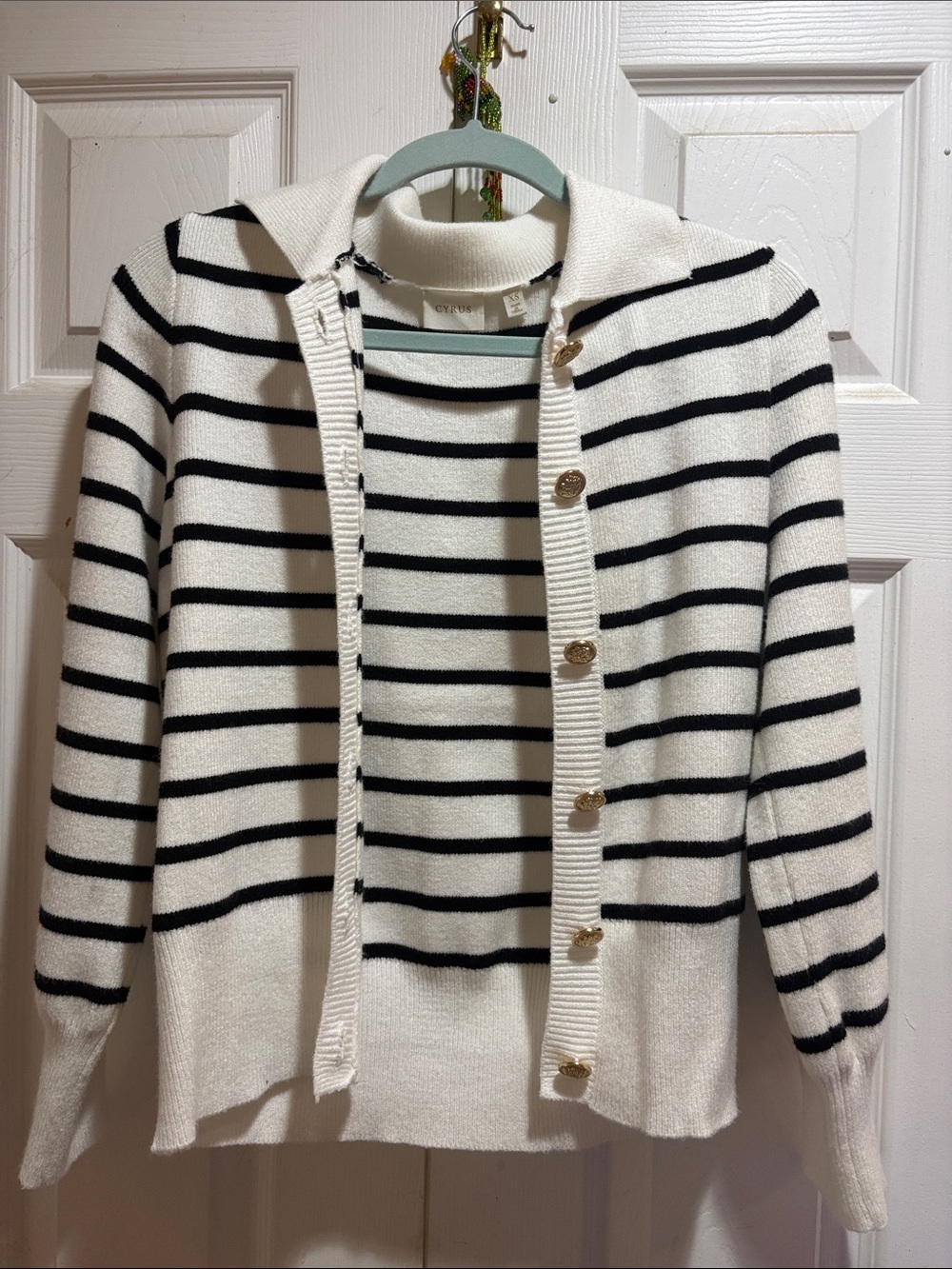 CYRUS Striped Button-Front Women’s Sweater Cardigan - White/Black